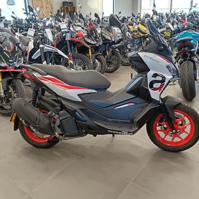 Aprilia SR GT 125 Sport (2025 - 26) usata