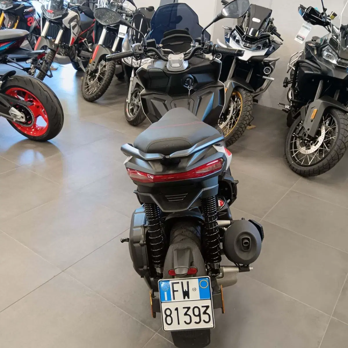 Aprilia SR GT 125 Sport (2025 - 26) (4)