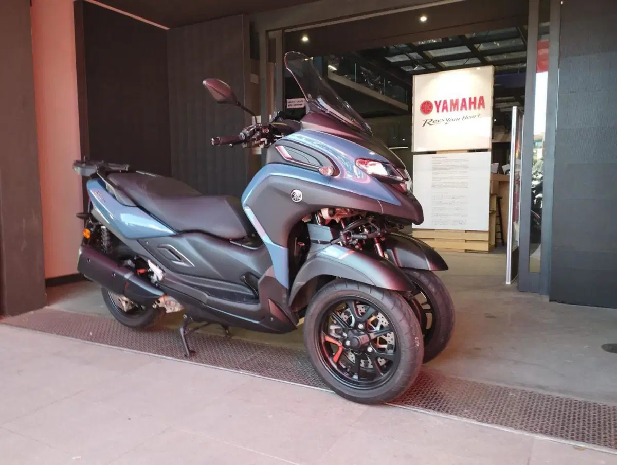 Yamaha Tricity 300 (2021 - 24) (3)