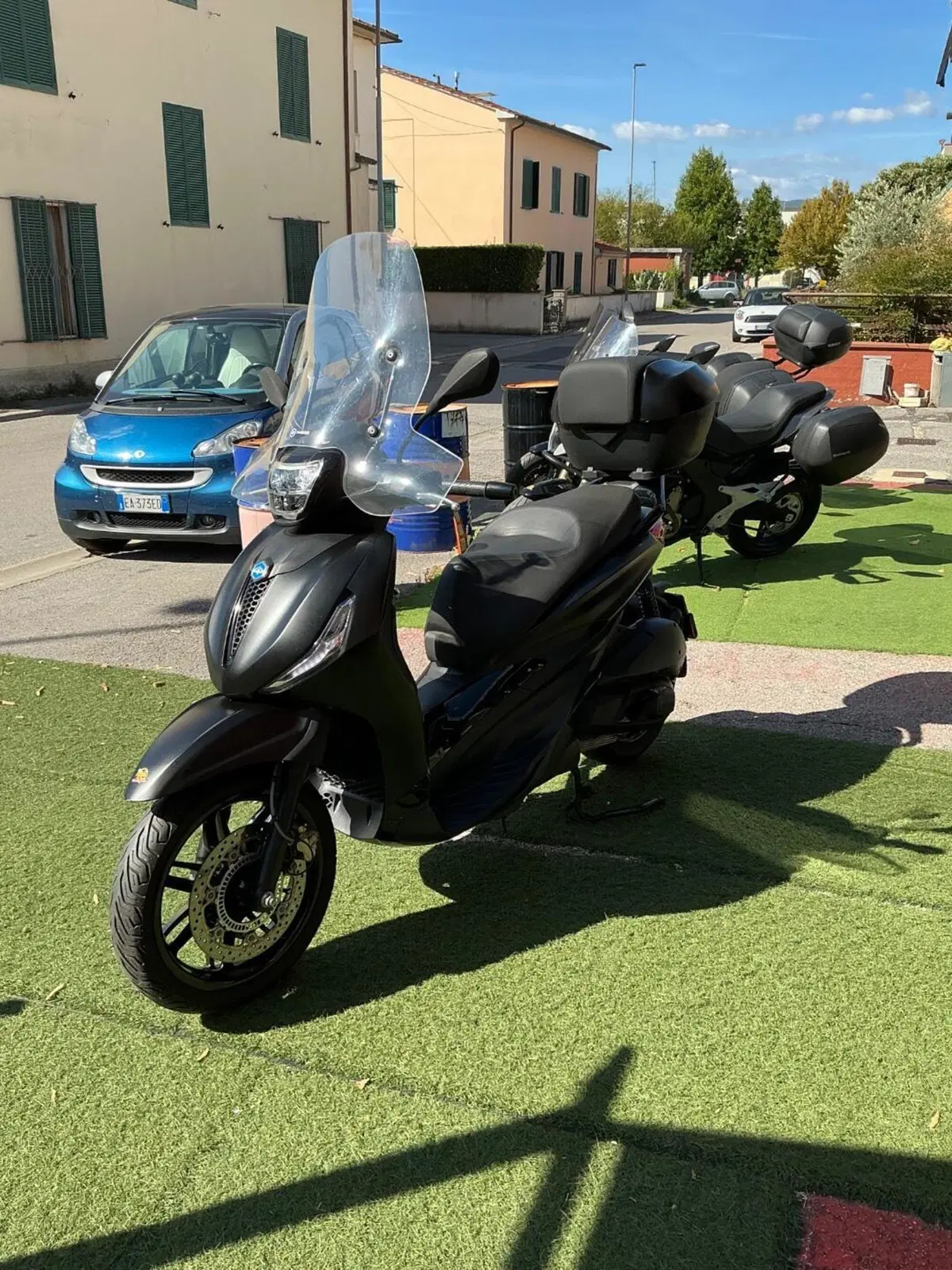 Piaggio Beverly 300 S ABS-ASR (2021 - 25) (2)