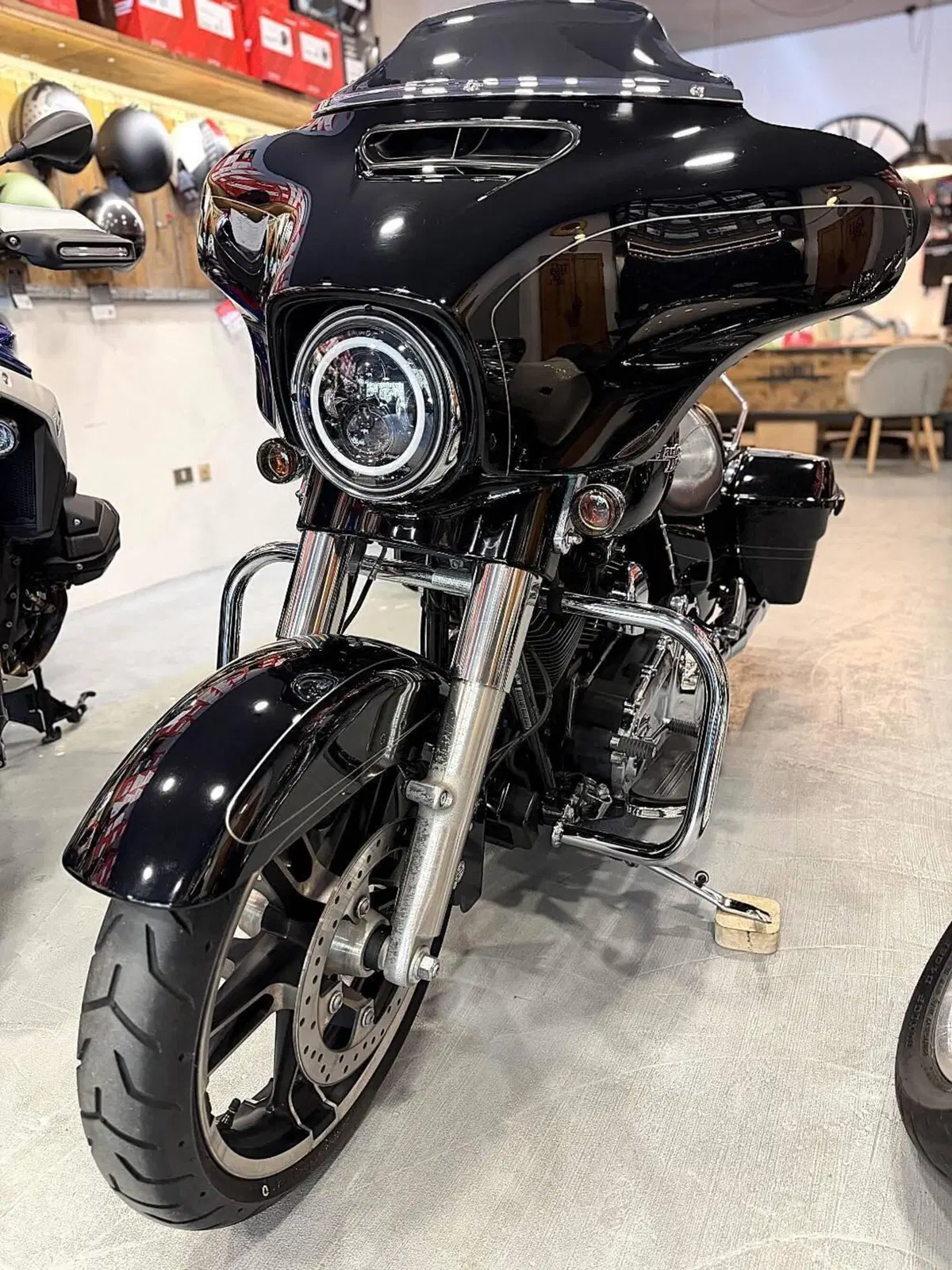 Harley-Davidson 1690 Street Glide Special (2014 - 16) - FLHX (2)