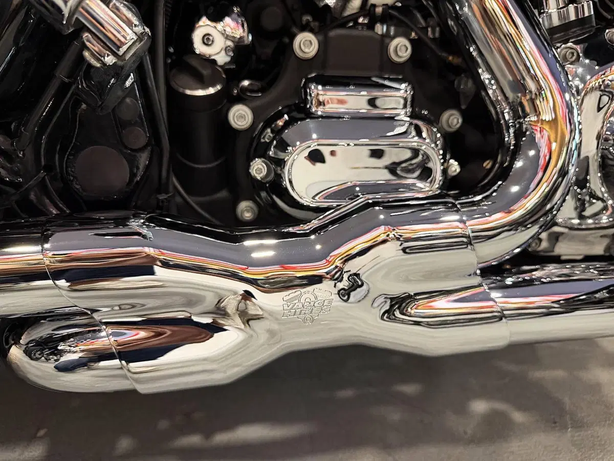 Harley-Davidson 1690 Street Glide Special (2014 - 16) - FLHX (11)