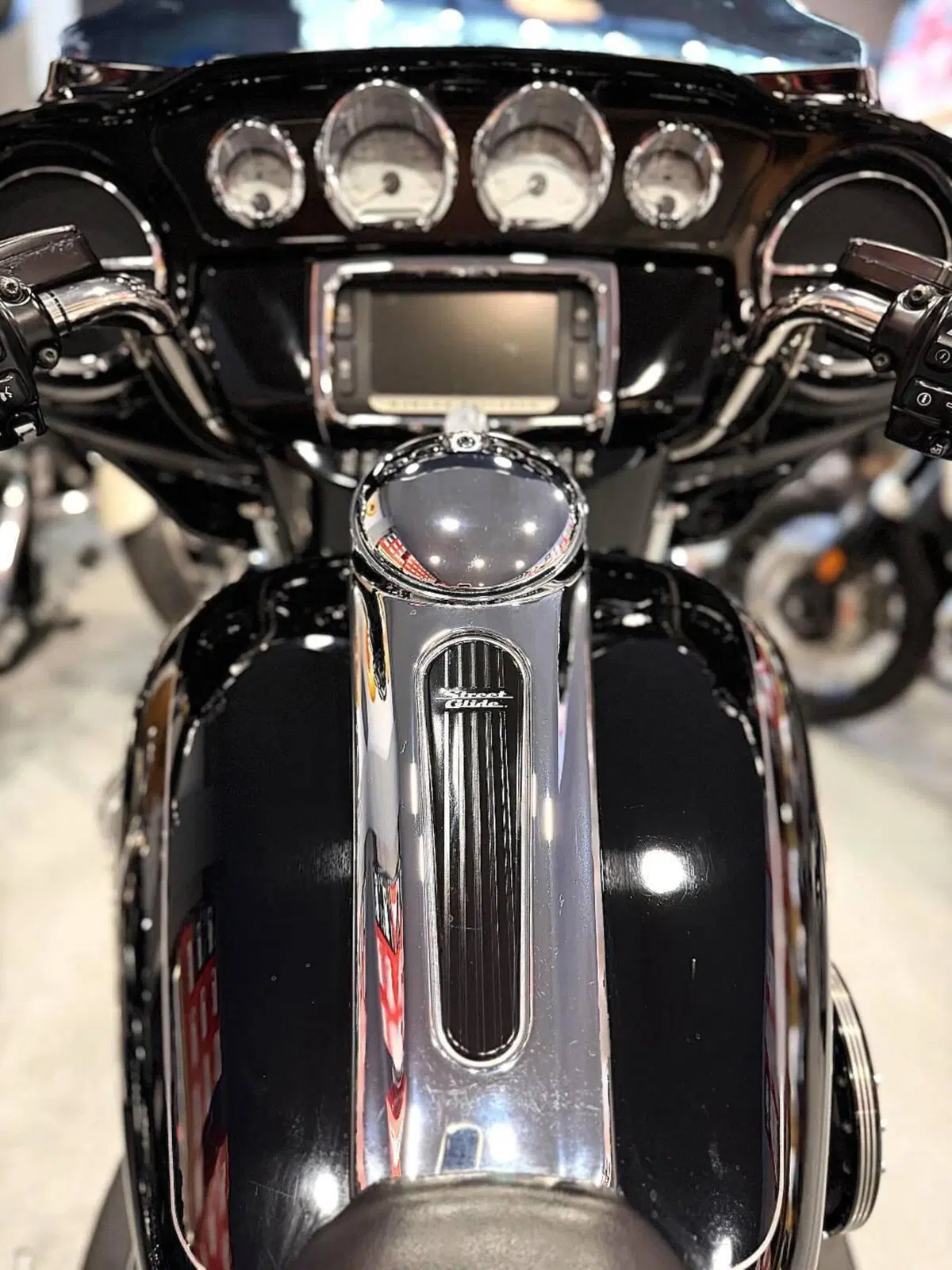 Harley-Davidson 1690 Street Glide Special (2014 - 16) - FLHX (18)