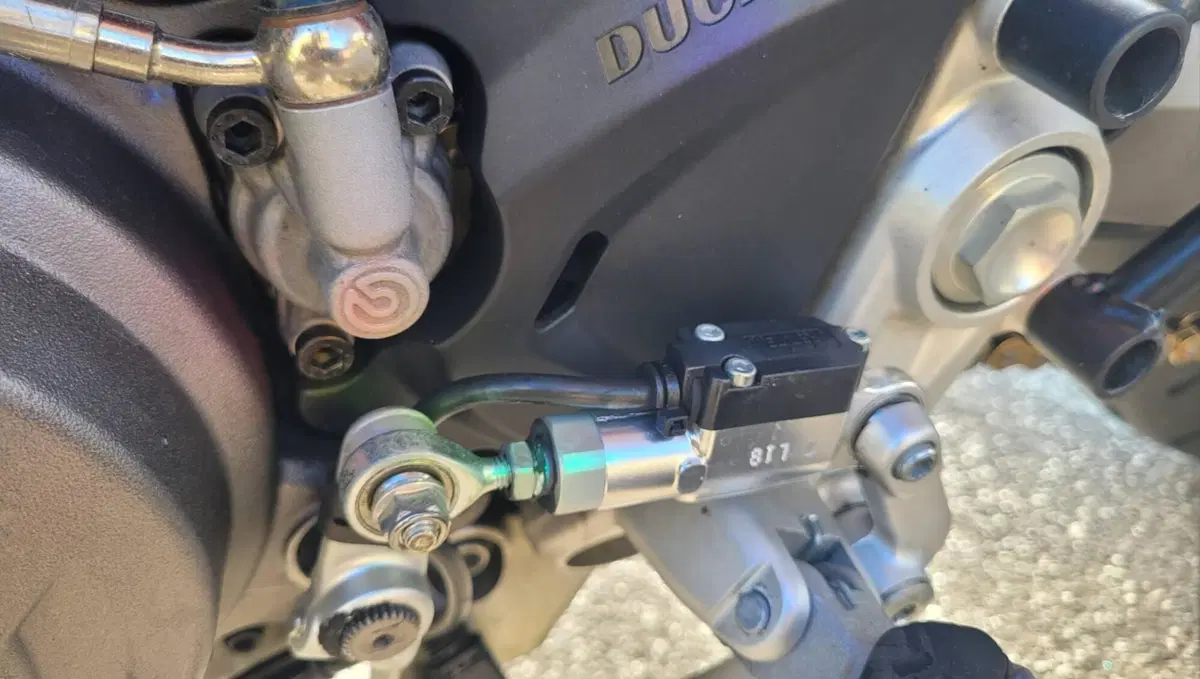 Ducati Hypermotard 950 (2019 - 20) (5)