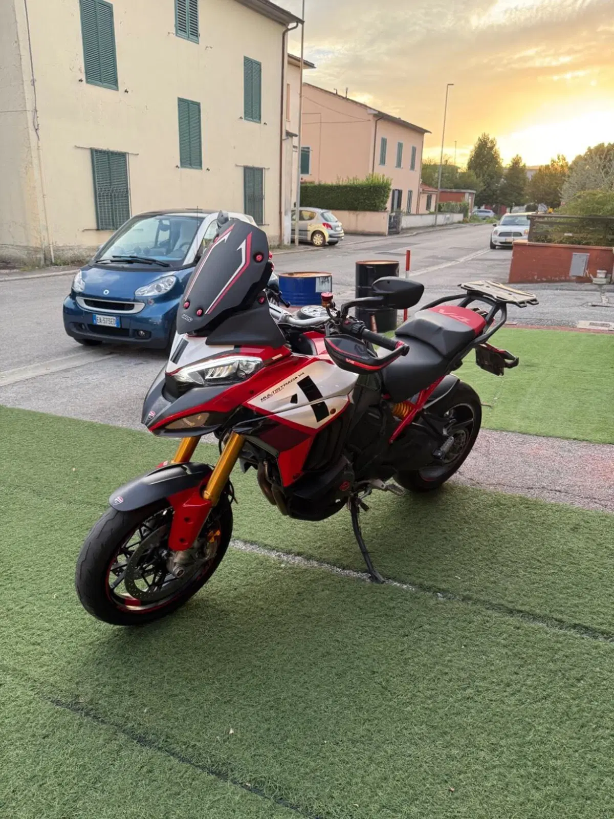Ducati Multistrada V4 Pikes Peak (2021 - 24) (2)