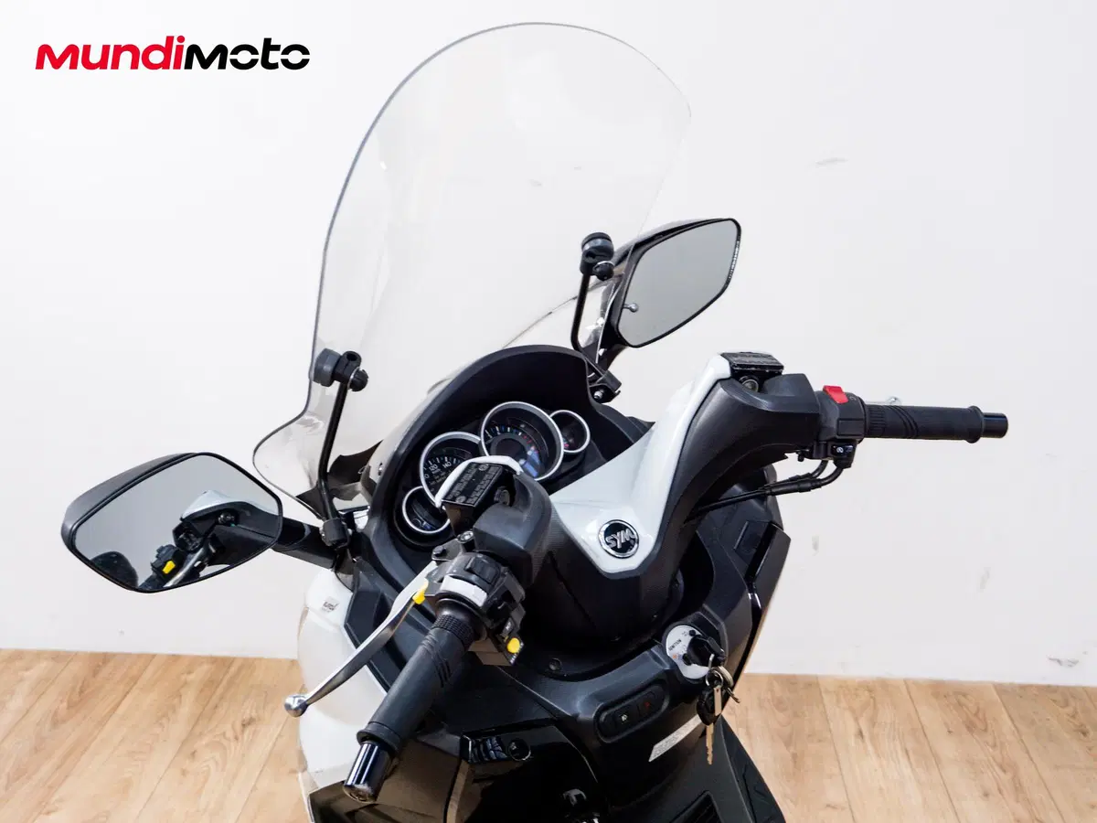 Sym Joymax 300 i ABS (2012 - 18) (11)