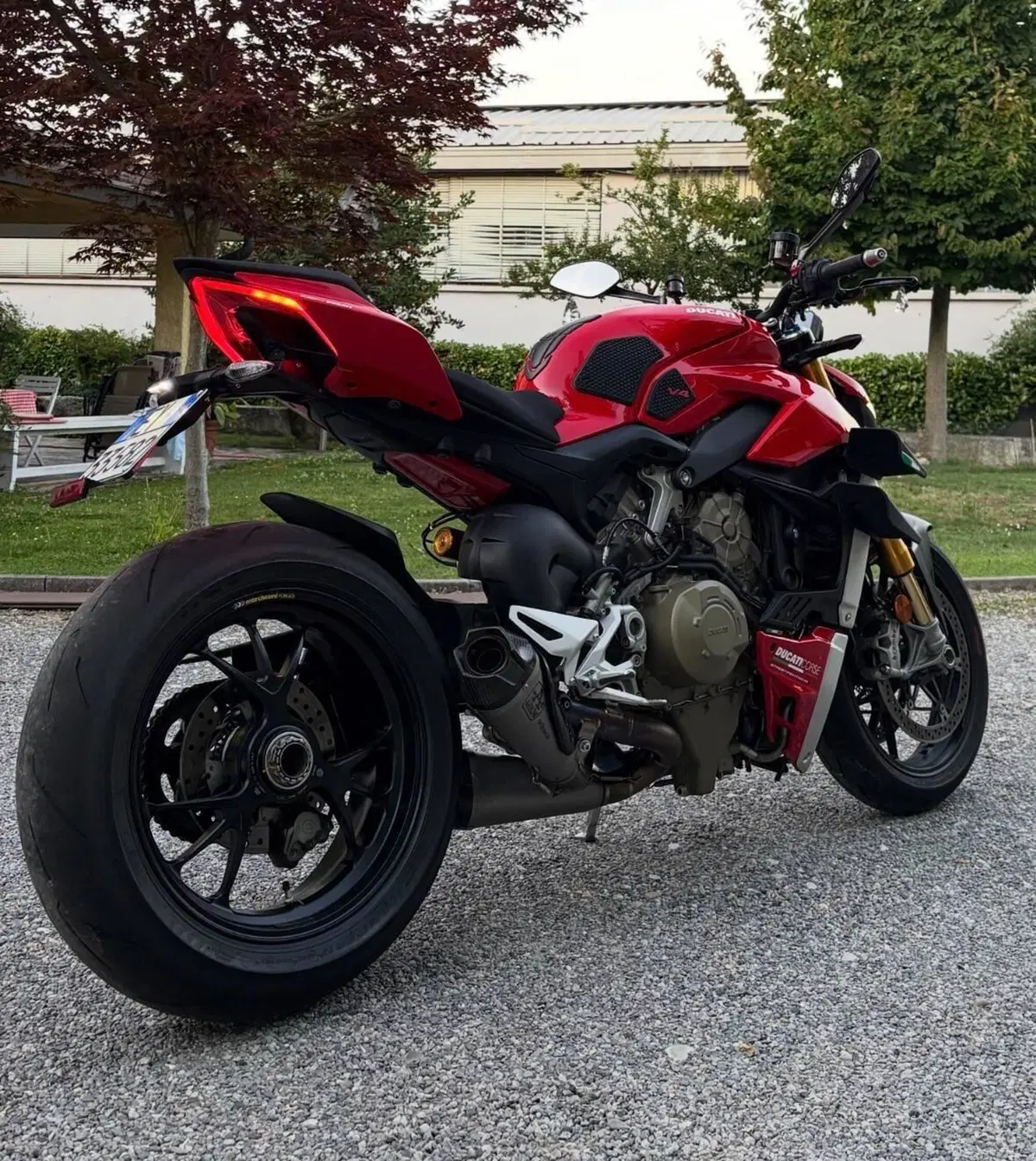 Ducati Streetfighter V4 1100 S (2021 - 22) (2)