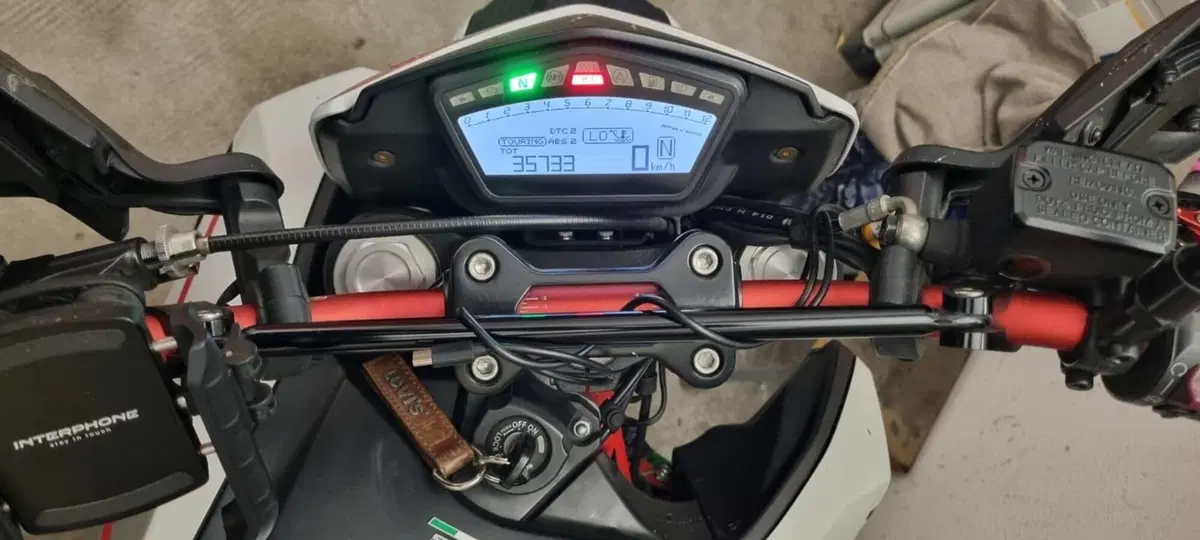 Ducati Hypermotard 939 (2016 - 18) (8)