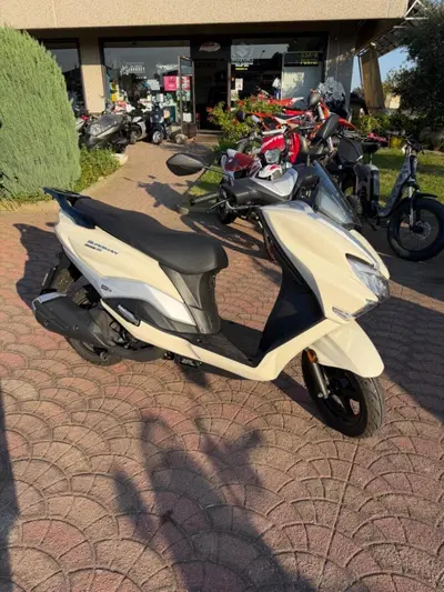 Suzuki Burgman Street 125 Executive (2023 - 26) usata