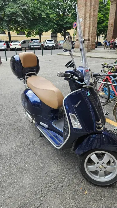Vespa GTS 300 Hpe (2019) usata