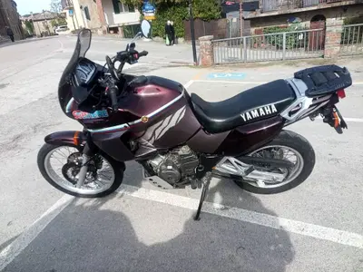 Yamaha XTZ 750 SuperTéneré (1989 - 98) usata