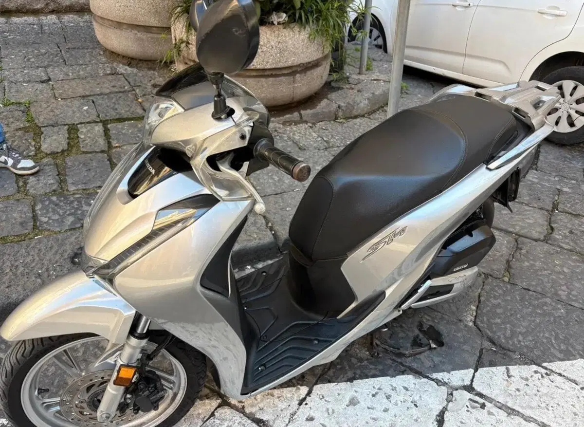 Honda SH 125i (2017 - 19) (2)