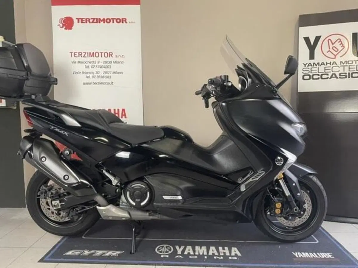 Yamaha T-Max 530 DX (2017 - 19) (2)