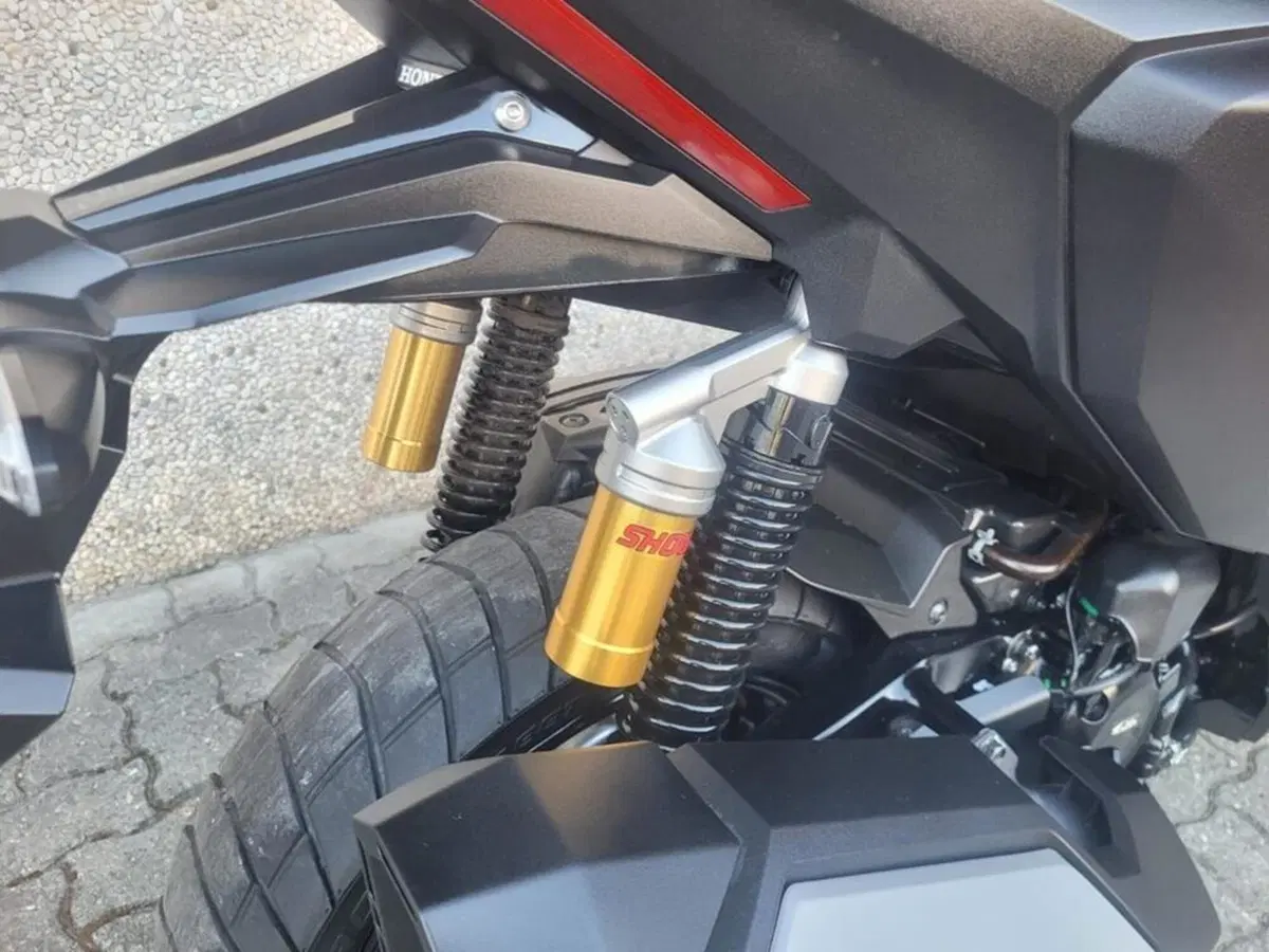 Honda ADV 350 (2025 - 26) (4)