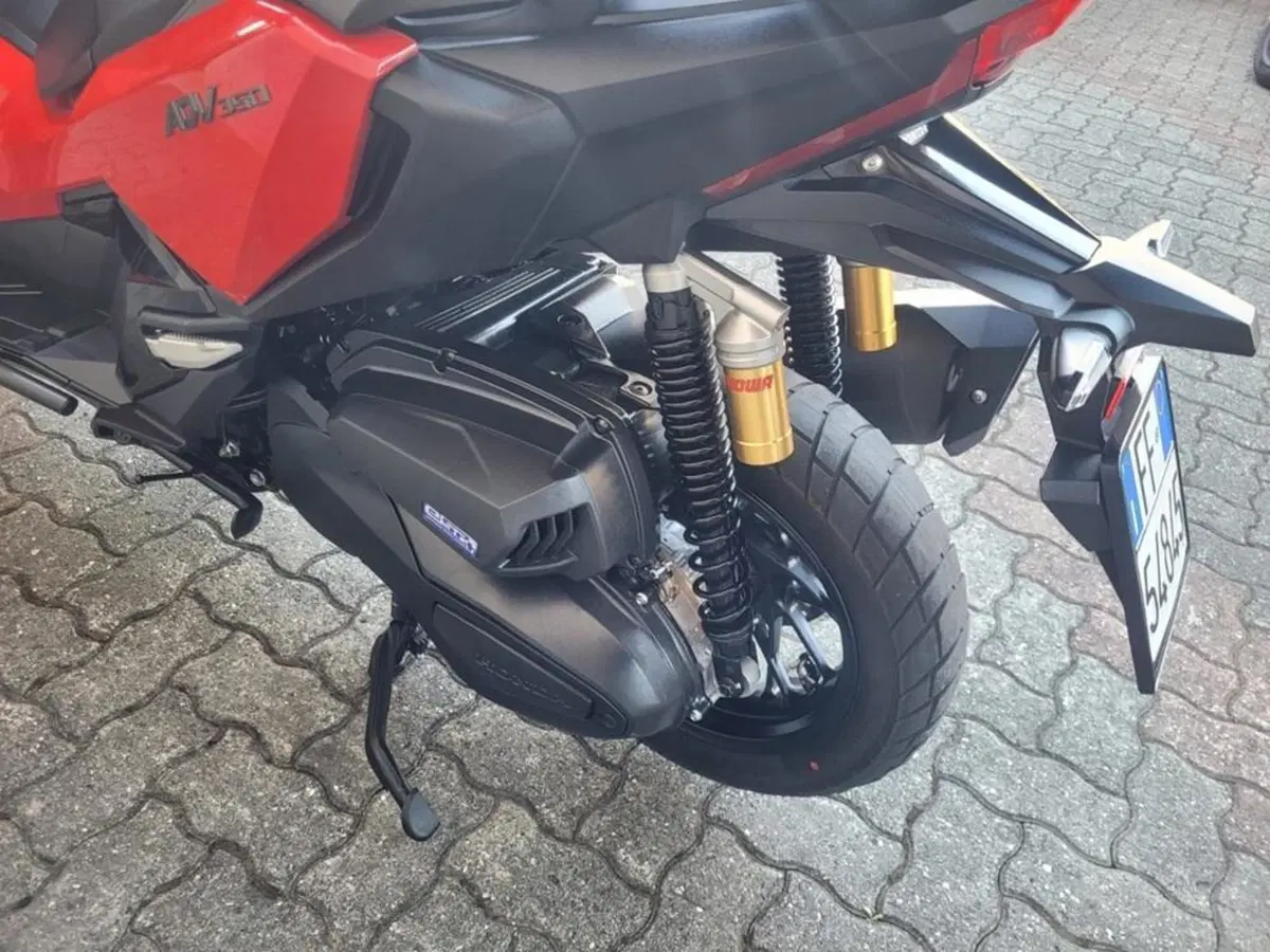 Honda ADV 350 (2025 - 26) (2)