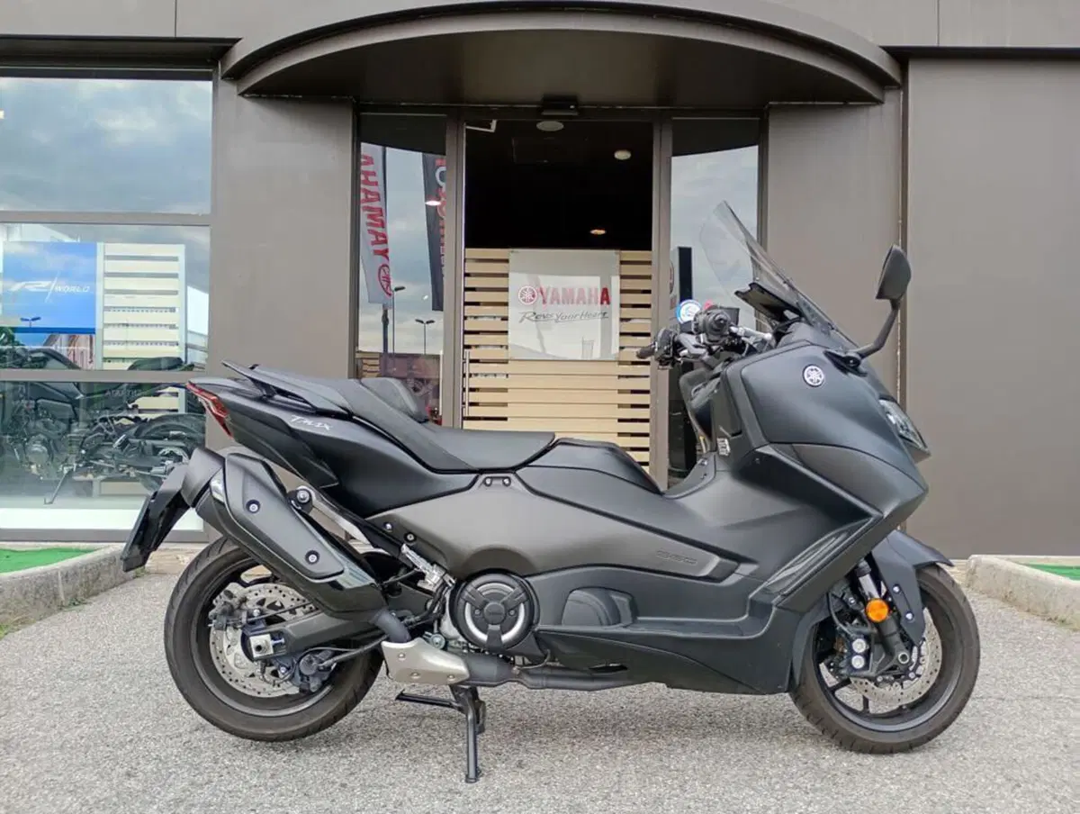 Yamaha T-Max 560 (2022 - 24)