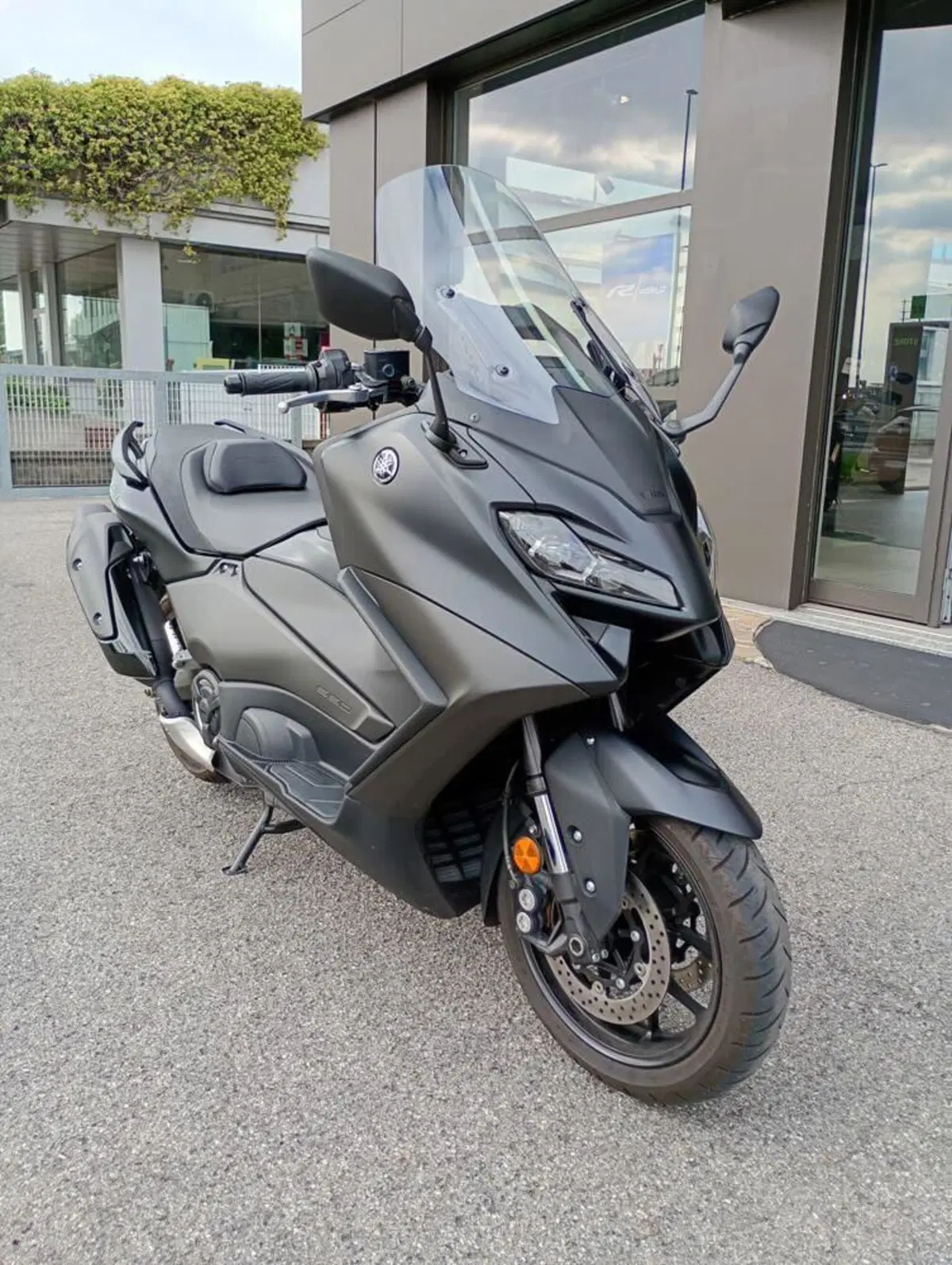 Yamaha T-Max 560 (2022 - 24) (2)