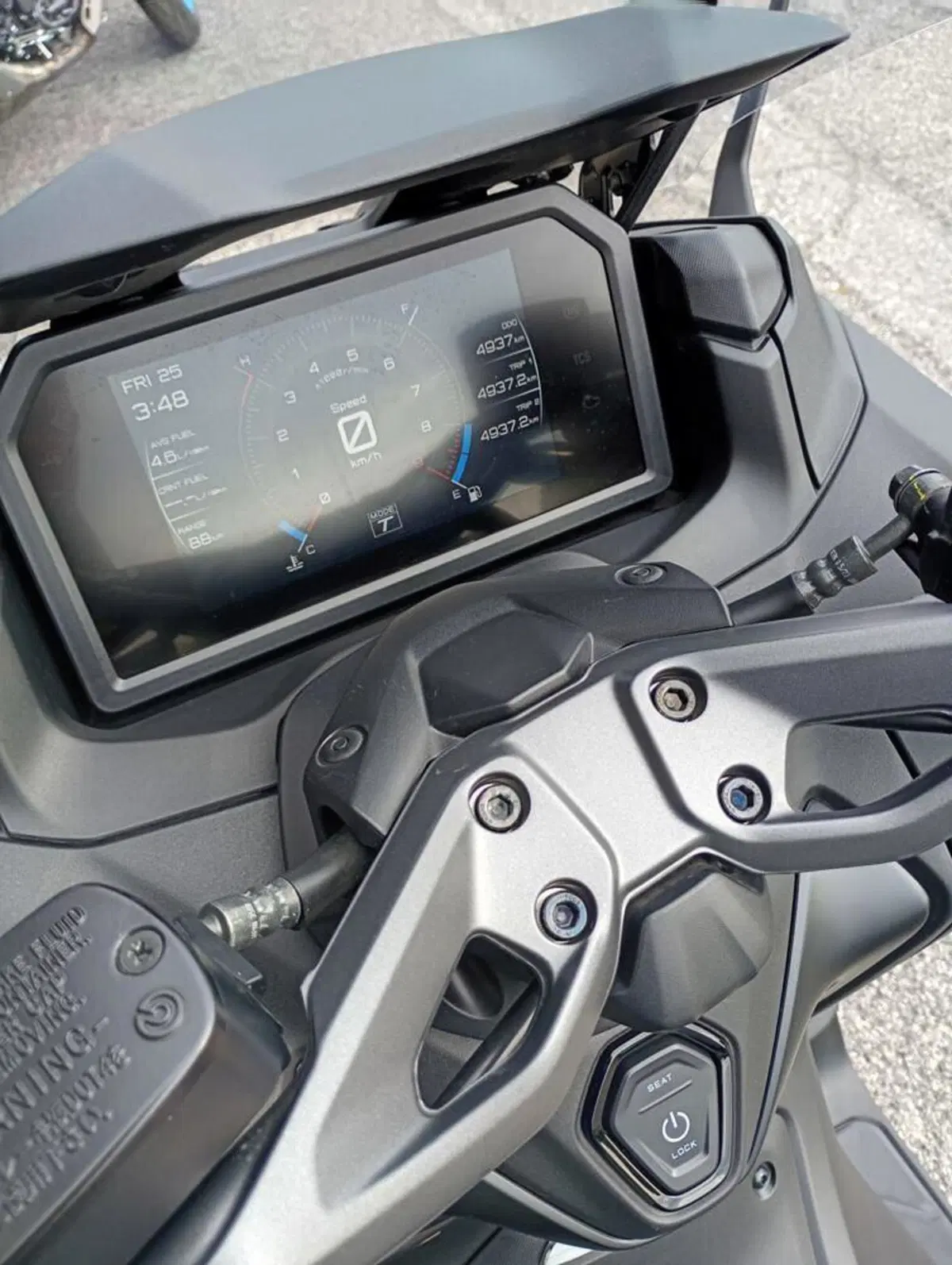 Yamaha T-Max 560 (2022 - 24) (6)
