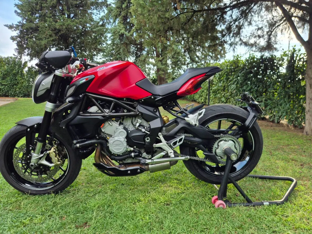 MV Agusta Dragster 800 (2014 - 19) (3)