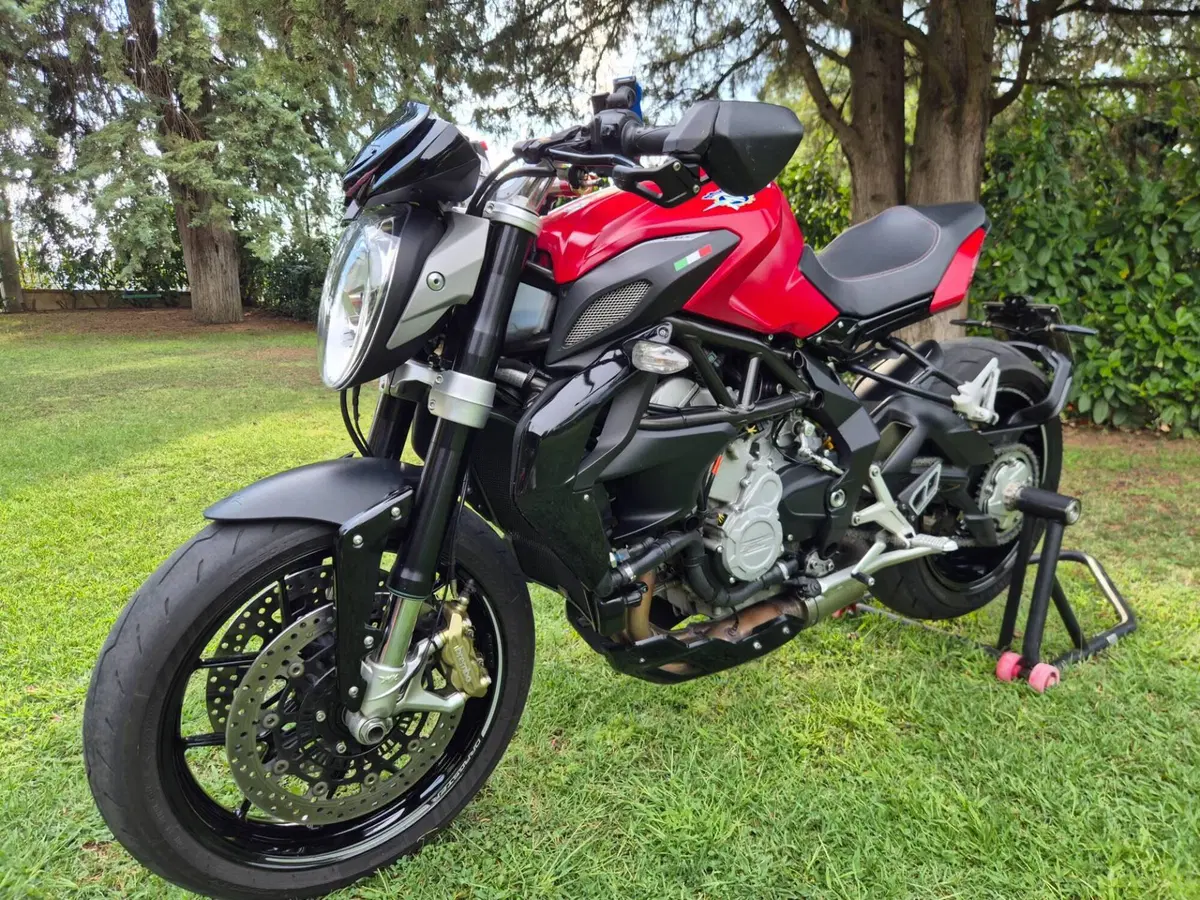 MV Agusta Dragster 800 (2014 - 19) (4)