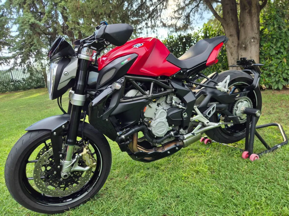 MV Agusta Dragster 800 (2014 - 19) (5)