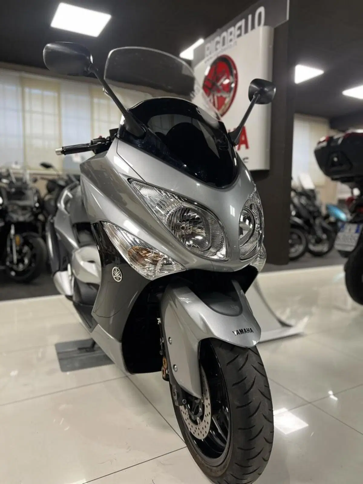 Yamaha T-Max 500 (2008 - 12) (14)