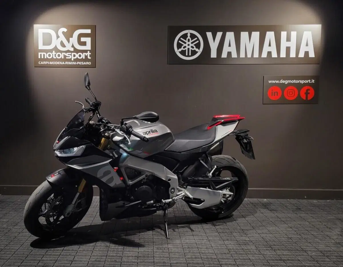 Aprilia Tuono V4 (2021 - 24) (2)