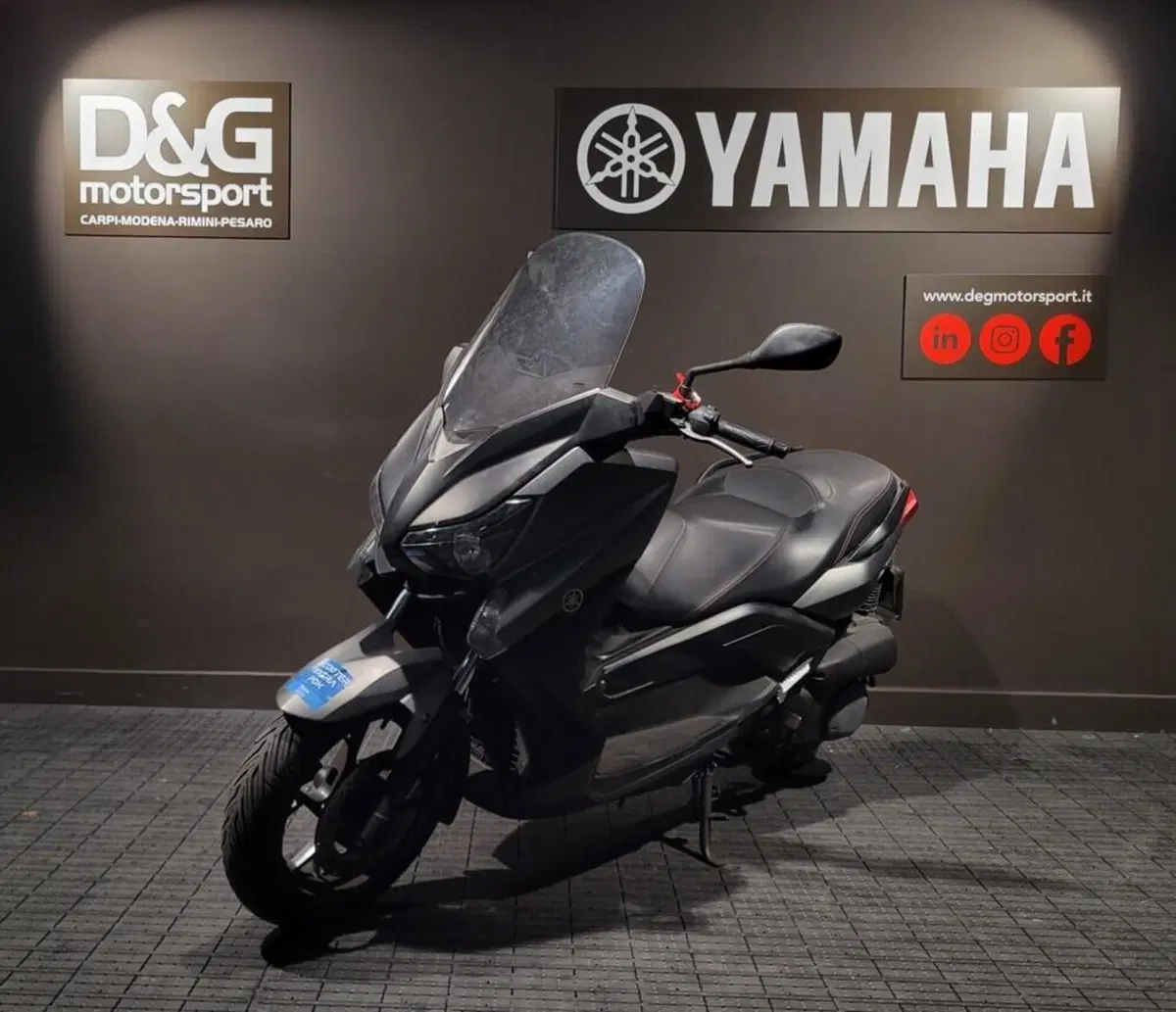 Yamaha X-Max 250 (2014 - 16) (3)