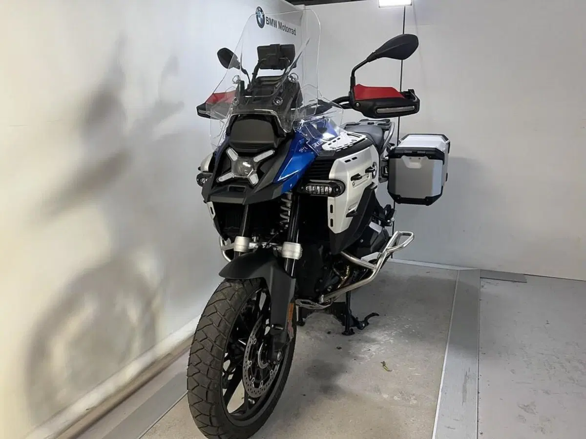 Bmw R 1300 GS Adventure Trophy (2025 - 26) (5)