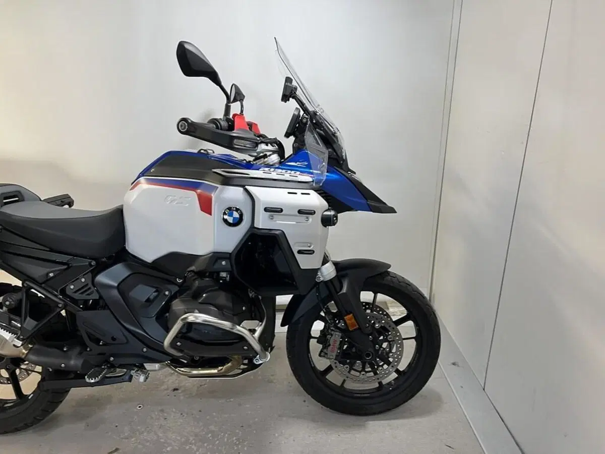 Bmw R 1300 GS Adventure Trophy (2025 - 26) (11)