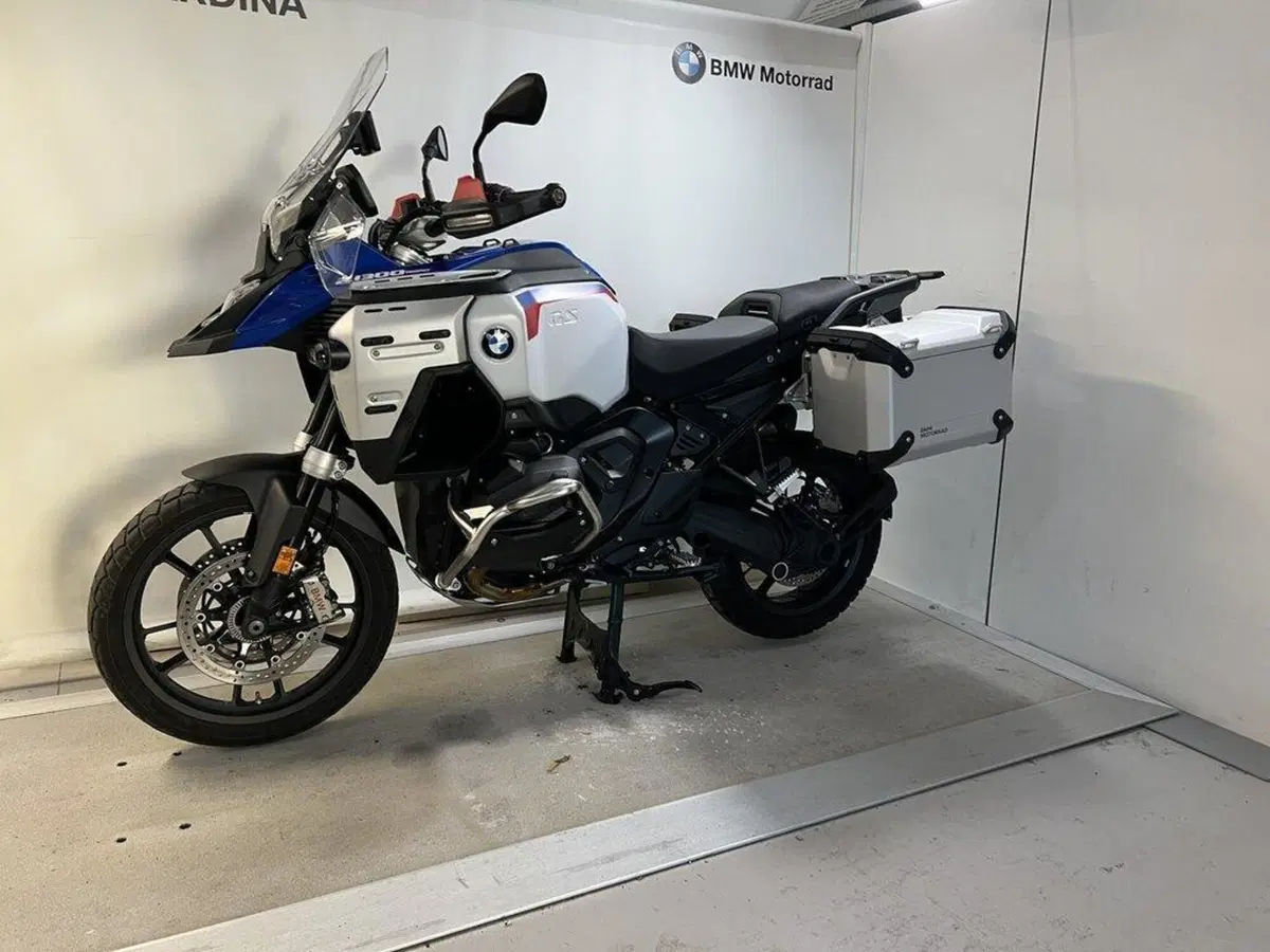 Bmw R 1300 GS Adventure Trophy (2025 - 26) (3)