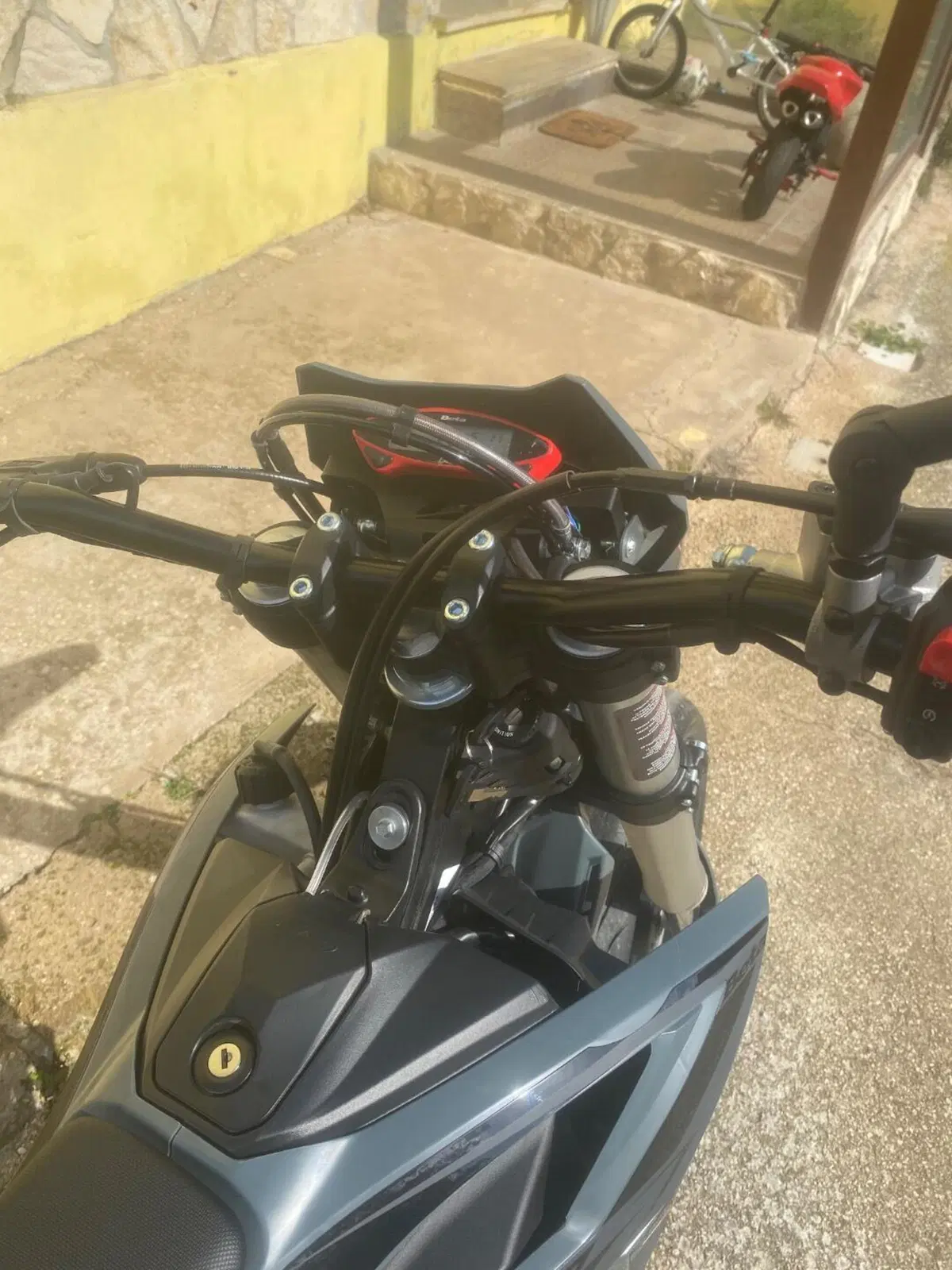 Betamotor RR 125 4T Motard T - X Special Edition (2025 - 26) (4)