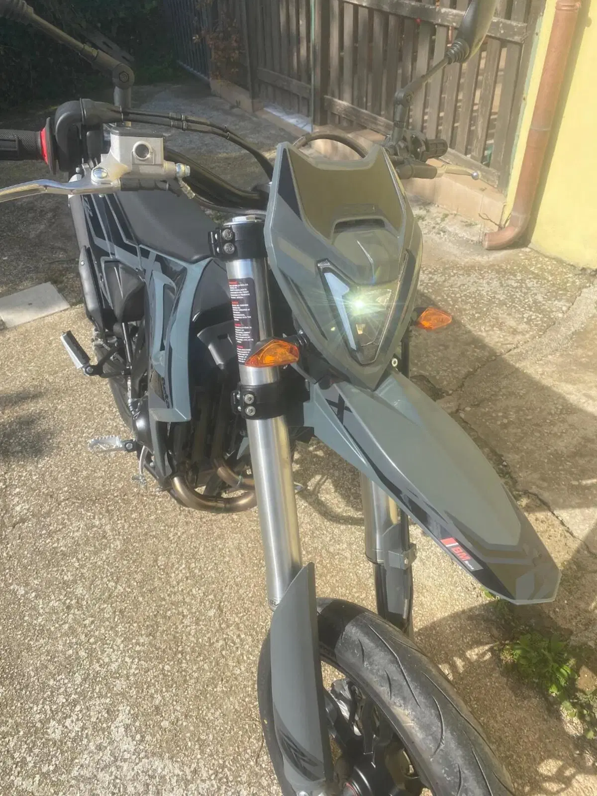 Betamotor RR 125 4T Motard T - X Special Edition (2025 - 26) (7)
