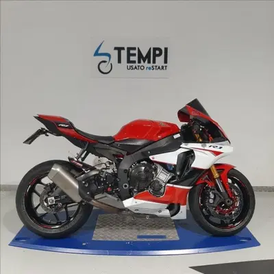 Yamaha YZF R1 (2015 - 16) usata