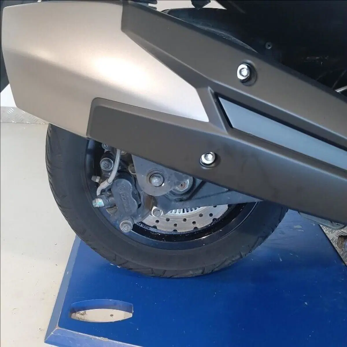 Kymco X-Town 300i City (2021 - 25) (7)