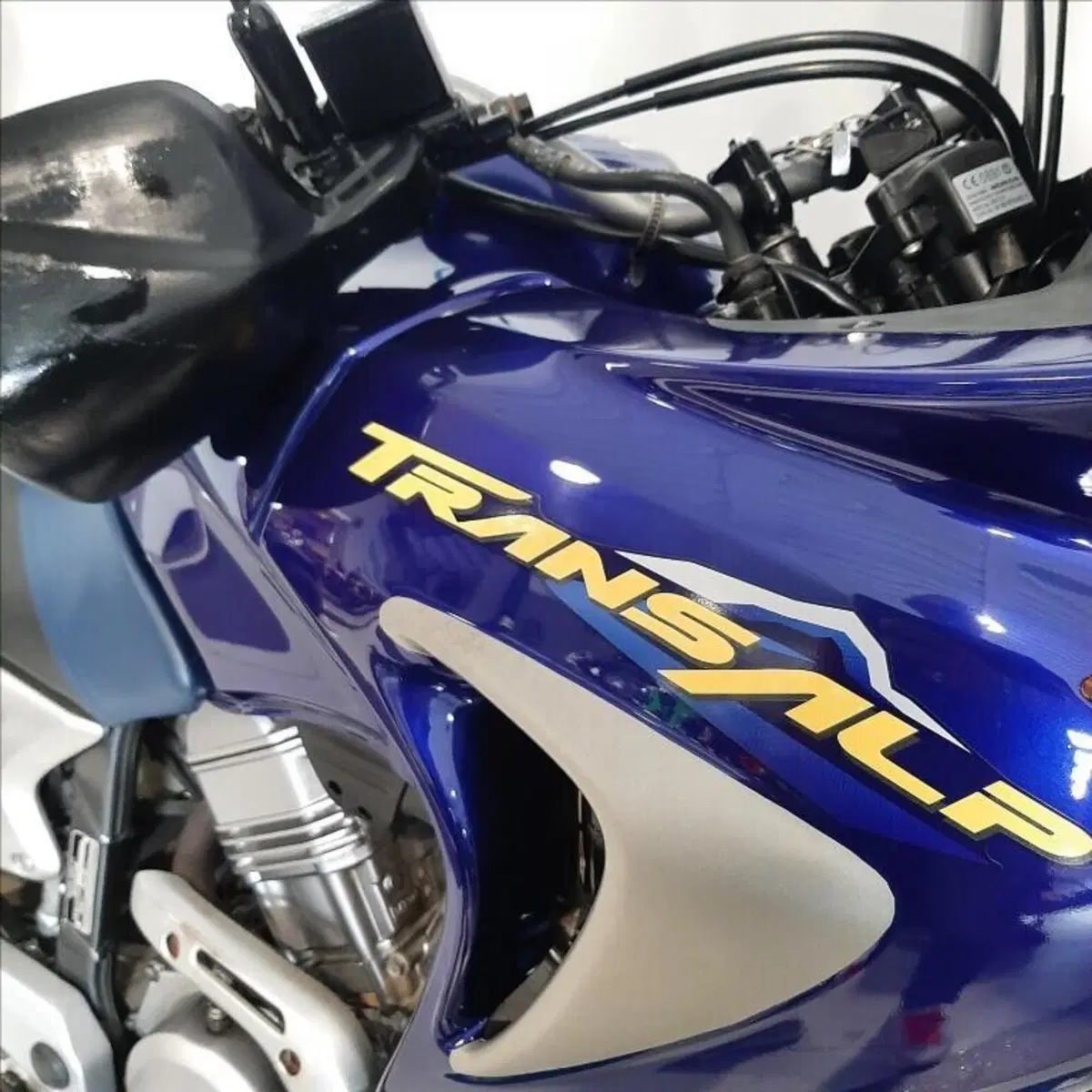 Honda Transalp XL 650V (2000 - 04) (12)