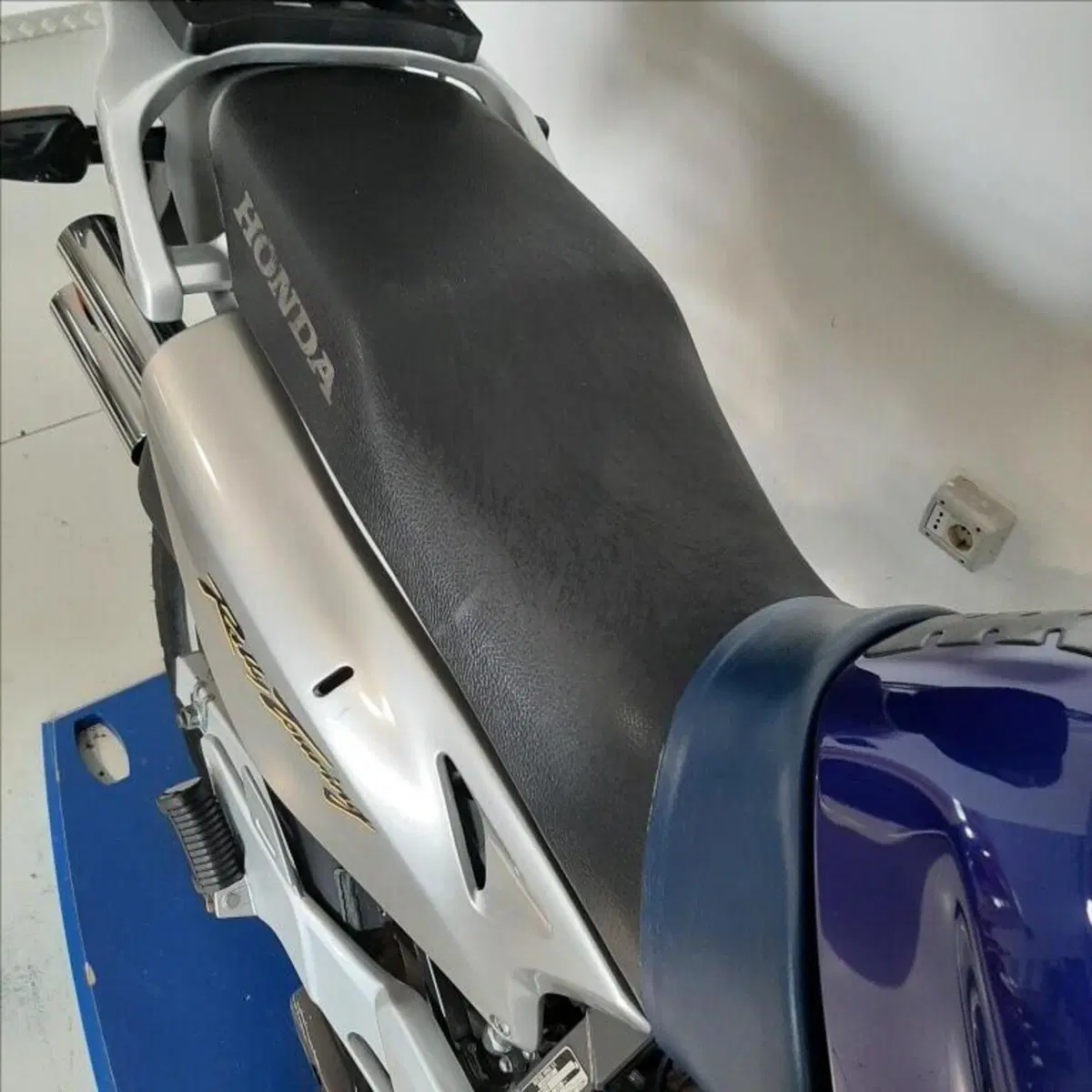 Honda Transalp XL 650V (2000 - 04) (14)
