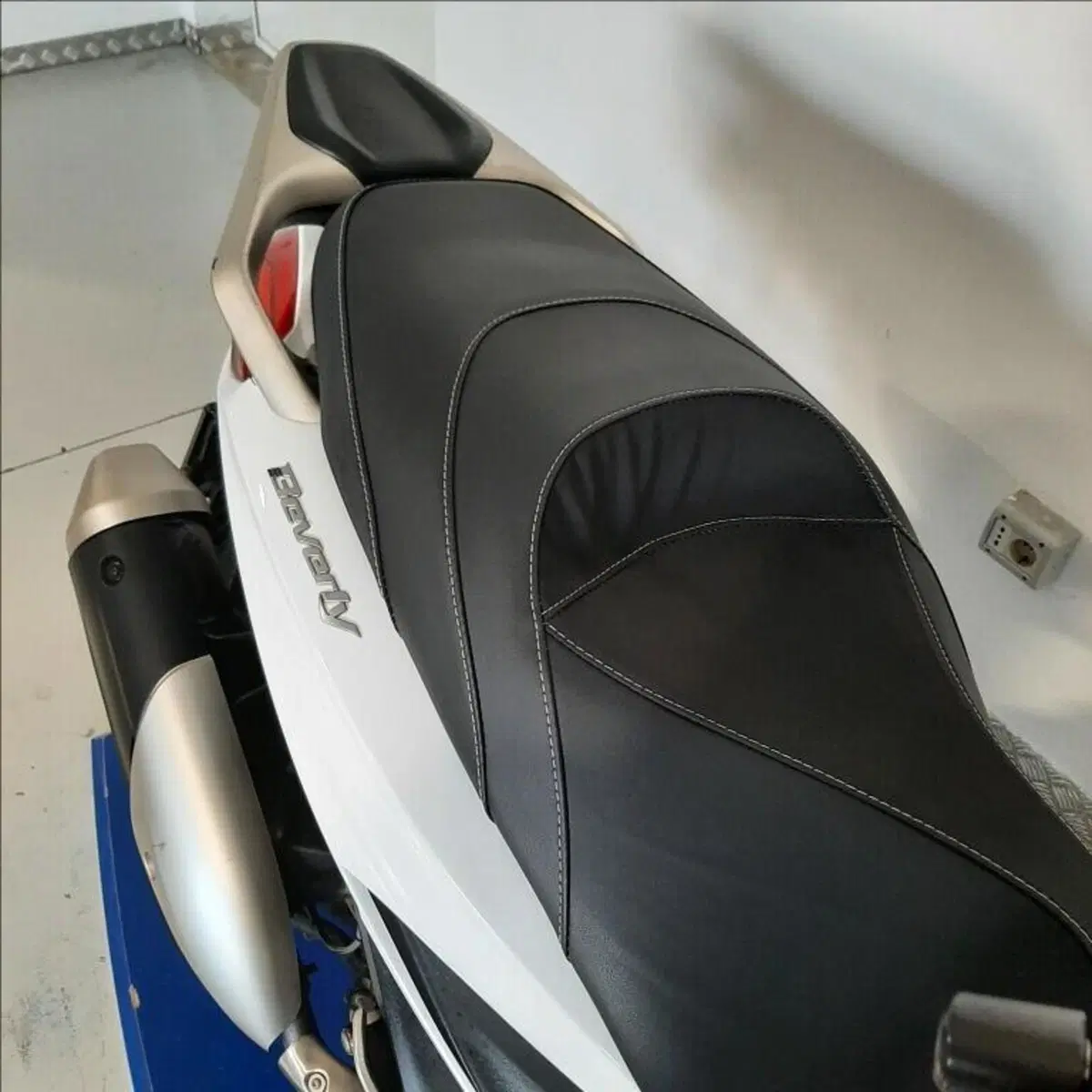 Piaggio Beverly 300 S ABS-ASR (2021 - 25) (10)