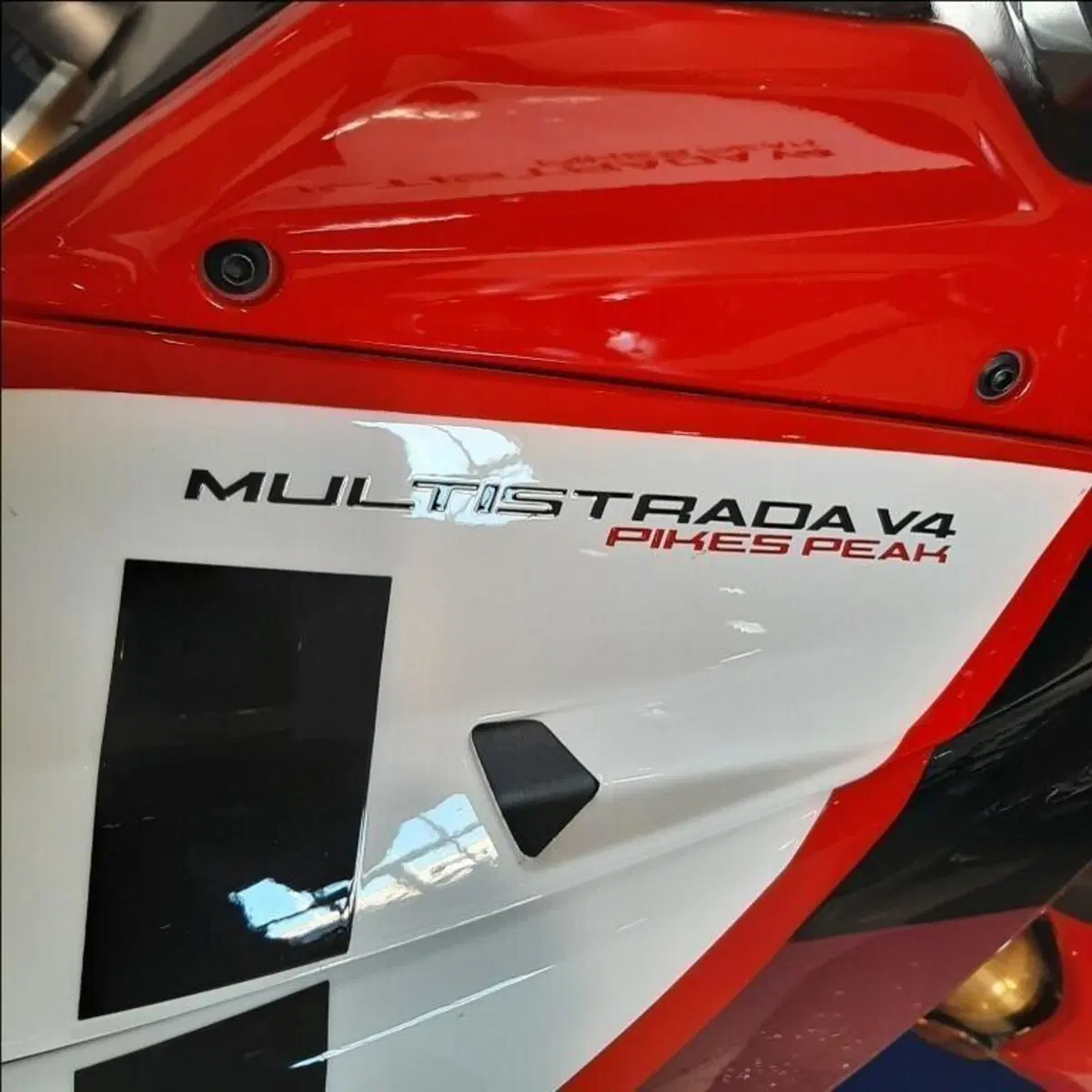 Ducati Multistrada V4 Pikes Peak (2021 - 24) (15)