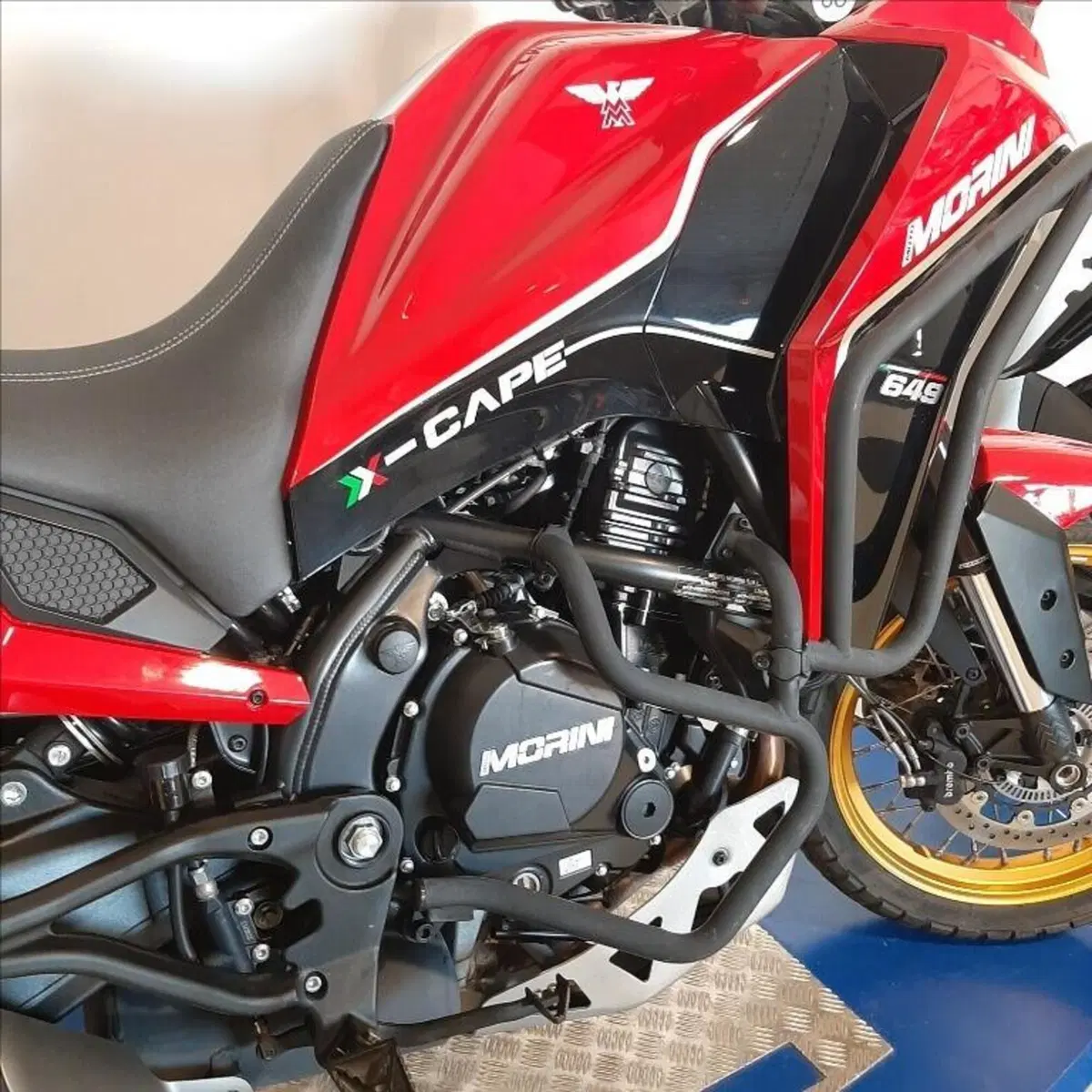 Moto Morini X-Cape 650 Gold Wheels Edition (2022 - 26) (10)