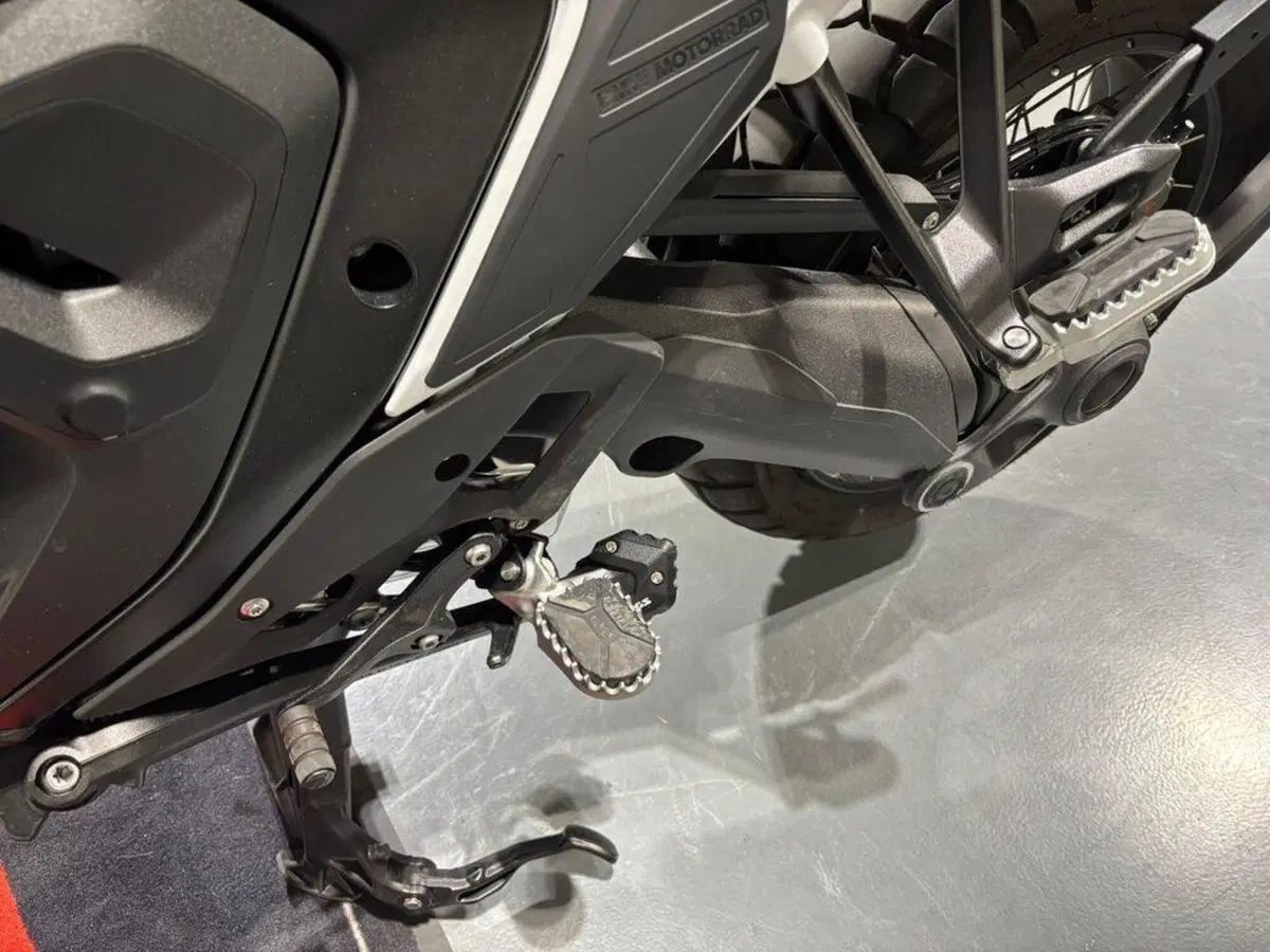 Bmw R 1300 GS (2023 - 26) (13)