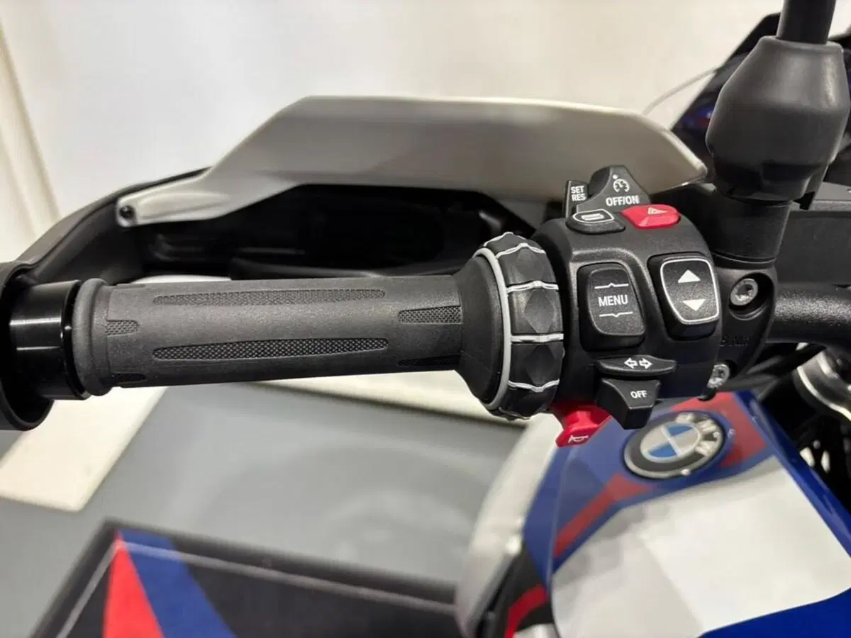 Bmw R 1300 GS (2023 - 26) (9)