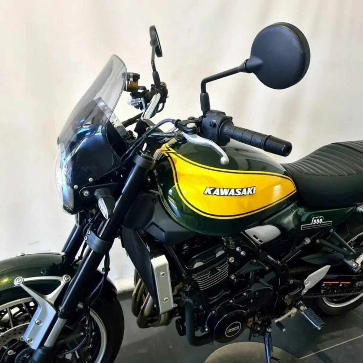 Kawasaki Z 900 RS (2022 - 25) (8)