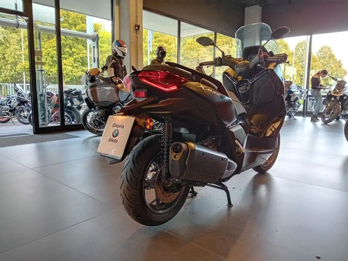 Yamaha X-Max 300 Tech Max (2021 - 24) (5)