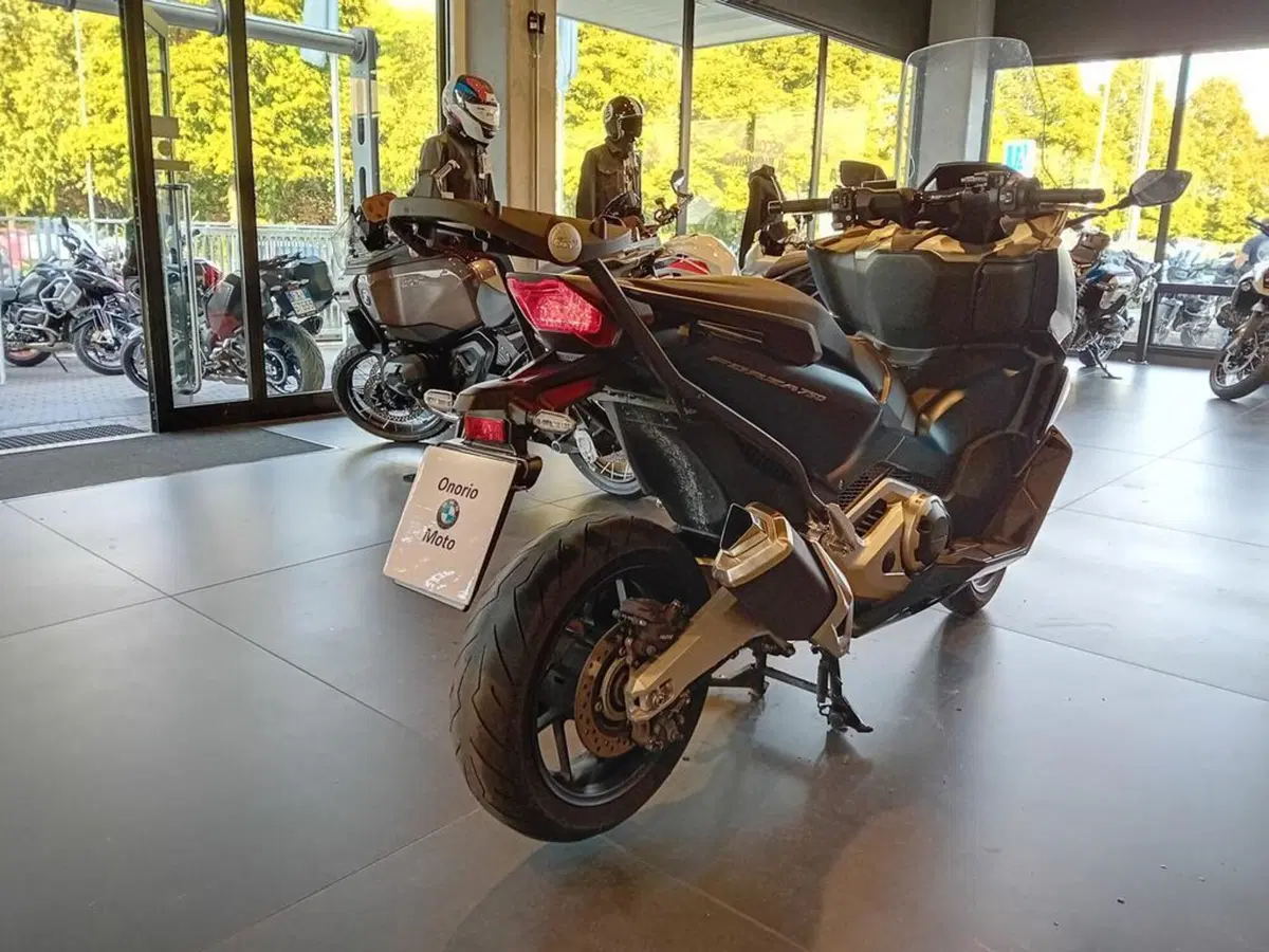 Honda Forza 750 DCT (2021 - 24) (5)