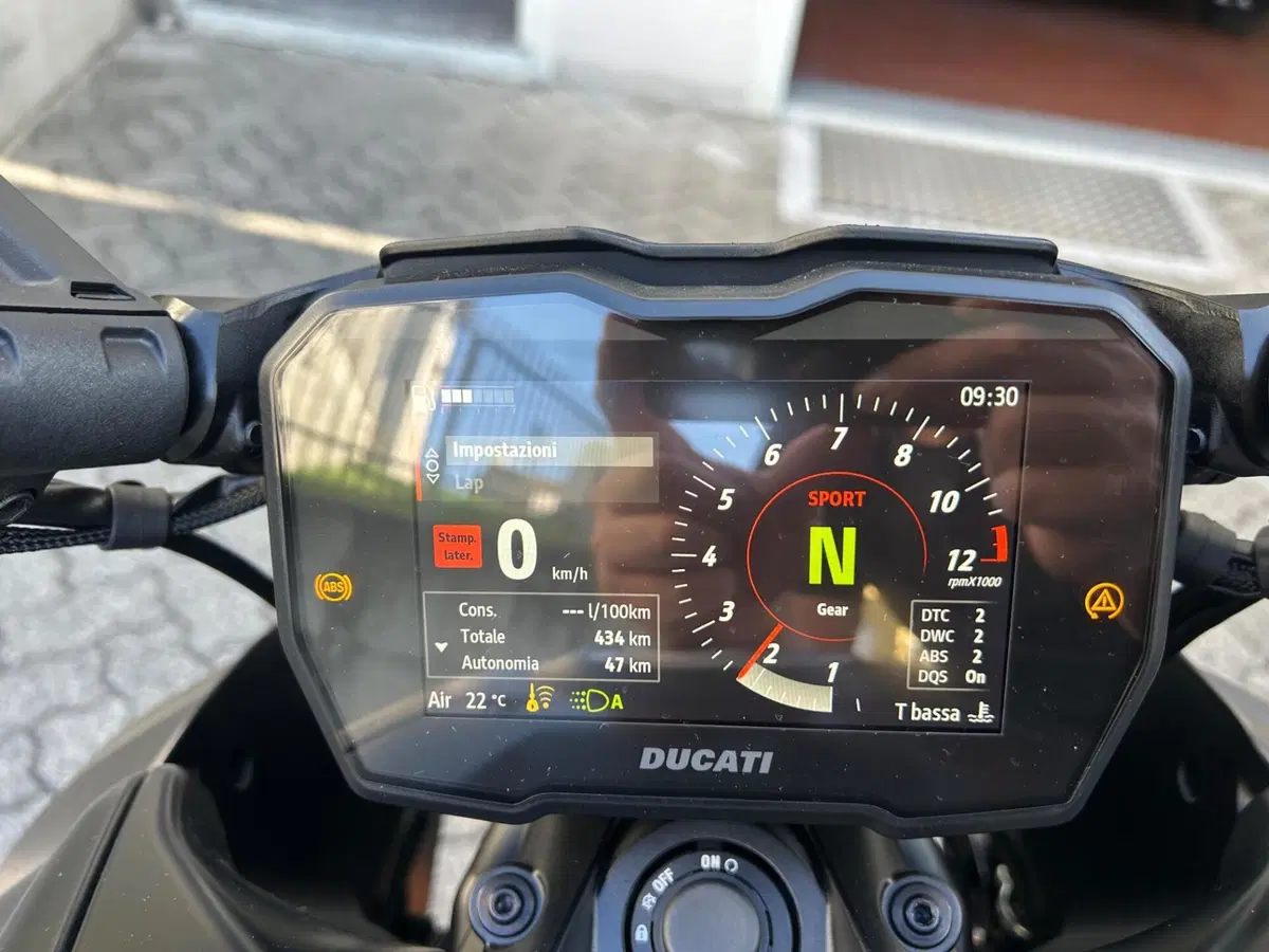 Ducati Diavel V4 (2023 - 26) (2)