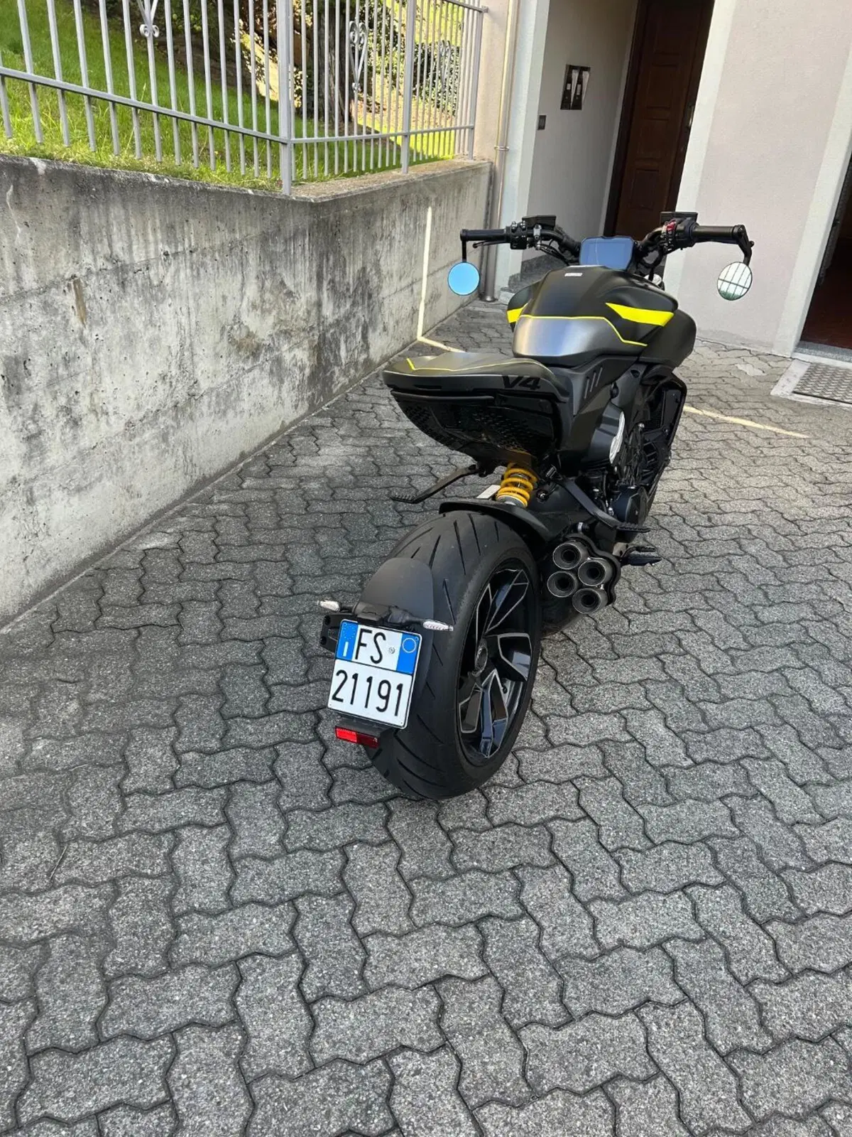 Ducati Diavel V4 (2023 - 26) (3)