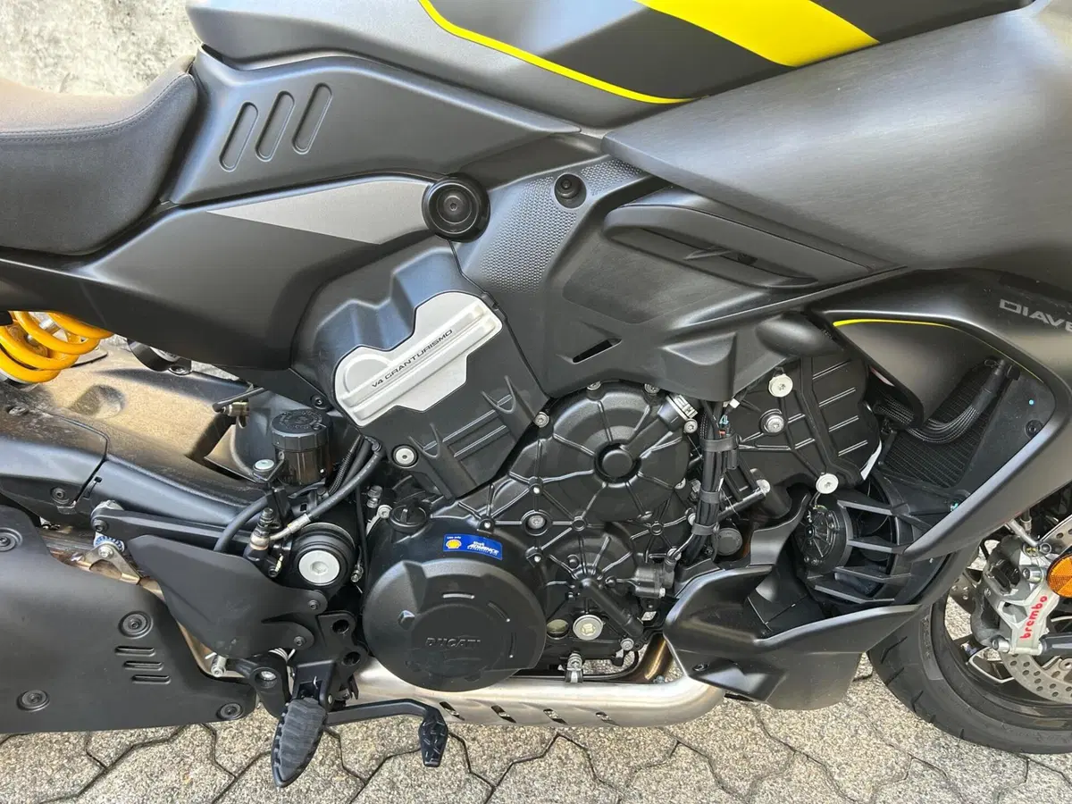 Ducati Diavel V4 (2023 - 26) (9)