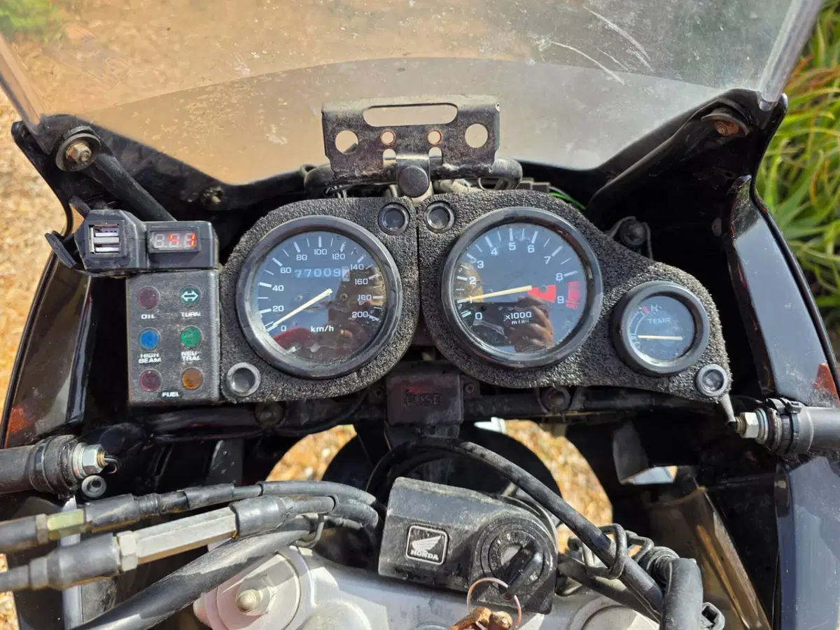Honda Africa Twin xrv 750 (5)