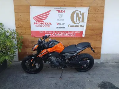 KTM 790 Duke L (2023 - 24) usata